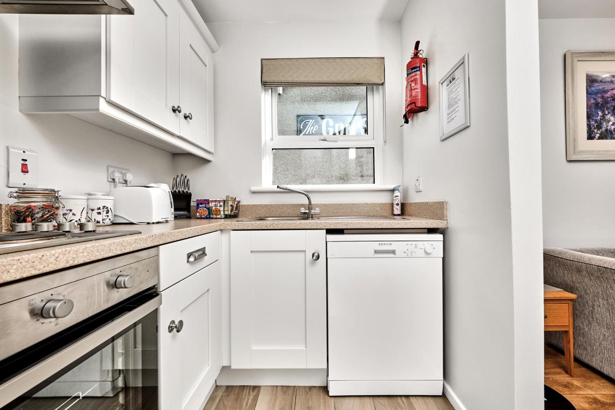 Portglenone Apartments Экстерьер фото