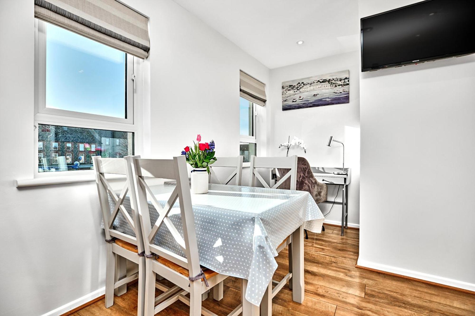 Portglenone Apartments Экстерьер фото